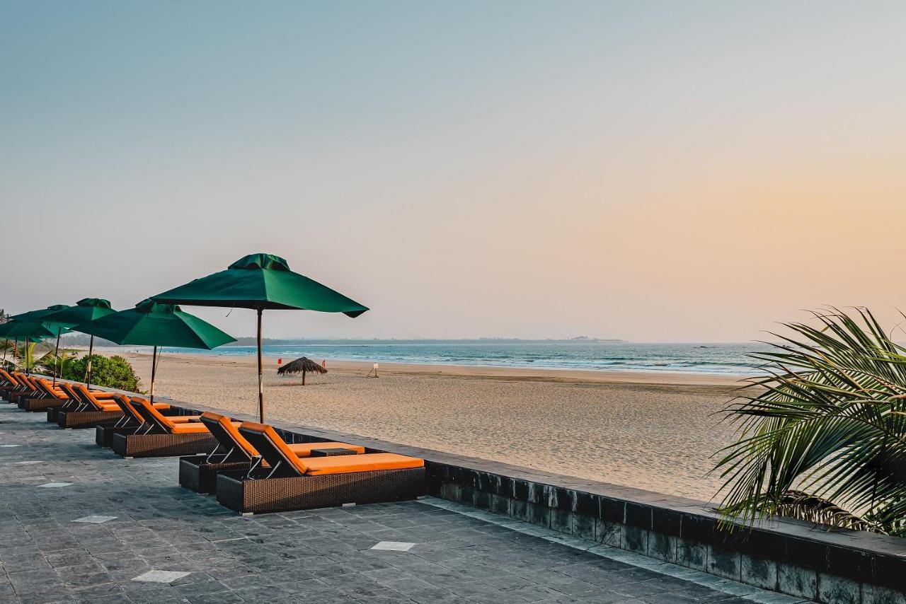 Ngwe Saung Yacht Club&resort