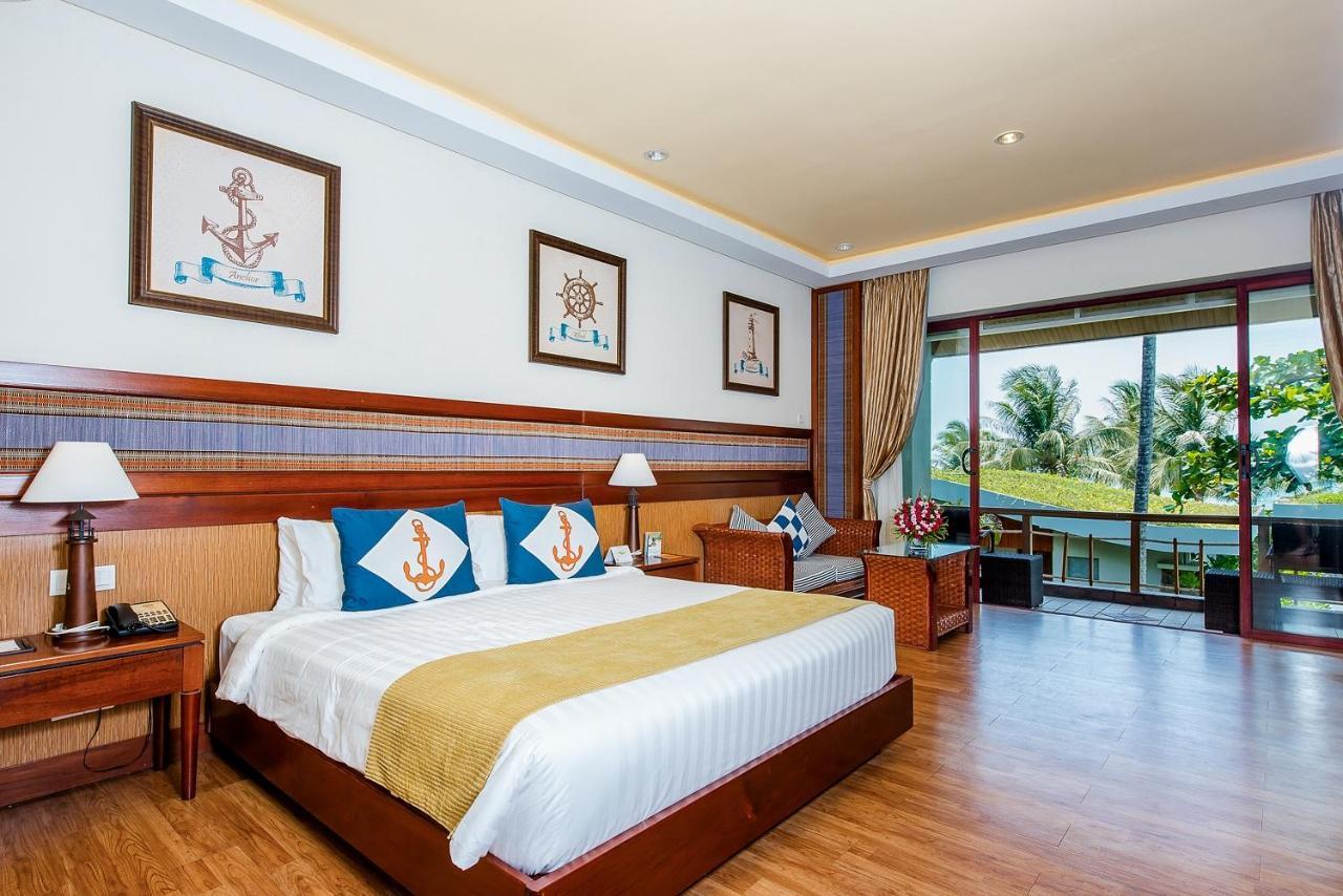 Ngwe Saung Yacht Club&resort