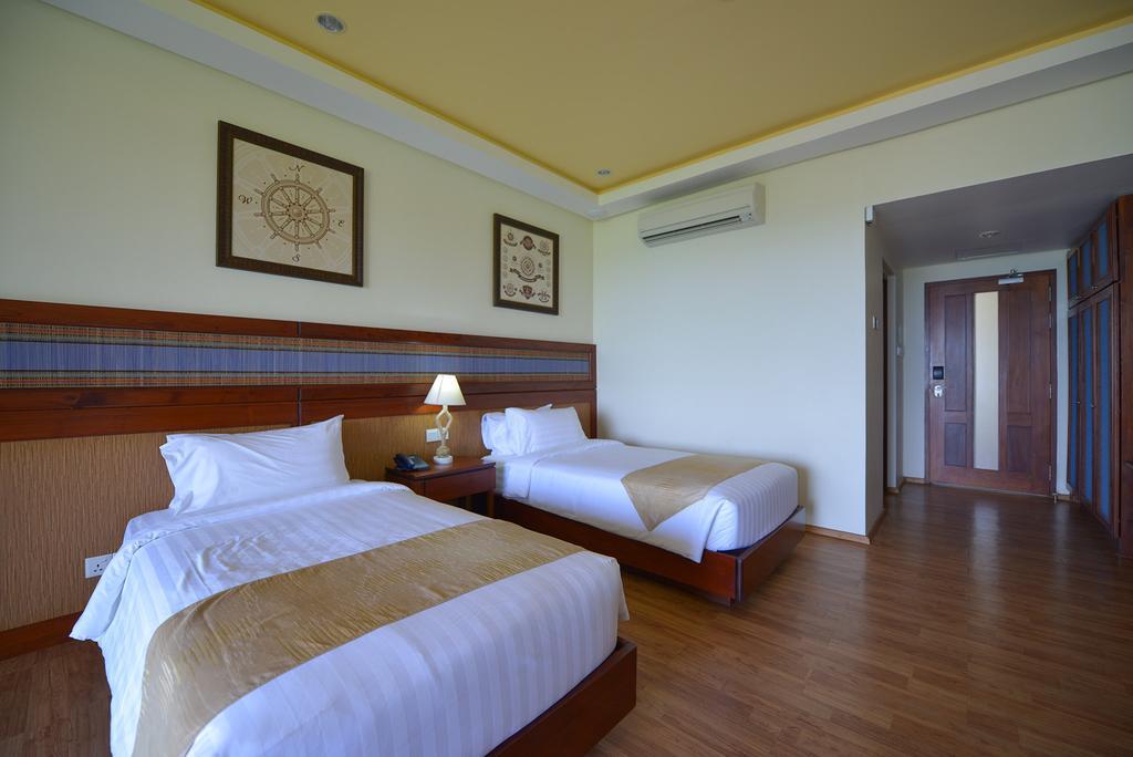 Ngwe Saung Yacht Club&resort 5*